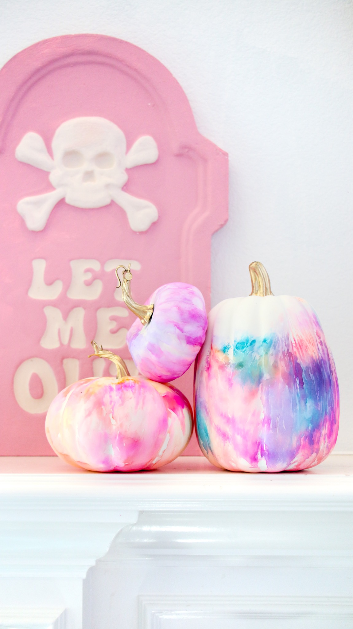 2 Marbled Ceramic shops Pumpkins !