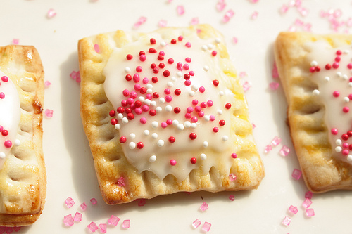 Strawberry Rhubarb Mini Poptarts - A Kailo Chic Life