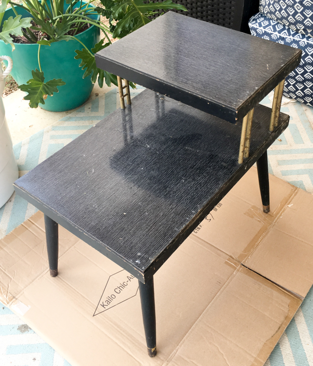 Learn how to DIY your own MCM - Mid Century Modern Two Tone Colorblocked Side table using spray primer and latex paint