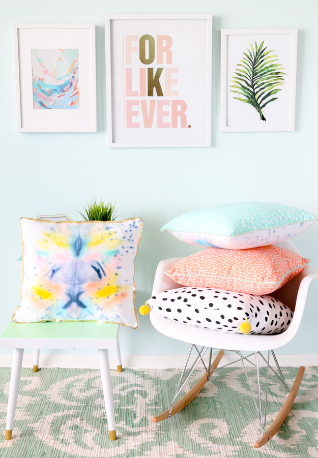 DIY Watercolor Ink Blot Pillows - Learn how to watercolor on fabric - create Lisa Frank inspired animal pillows - craft - painting - how to make a pillow - how to water color on fabric