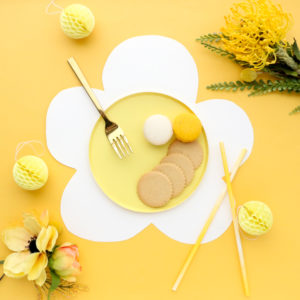 DIY Easy Daisy Paper Placemats