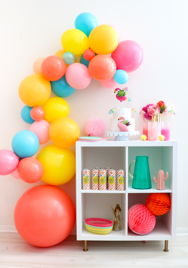 How to make a Balloon Installation