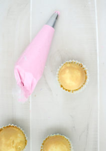 DIY Faux Cupcake Photo Holders