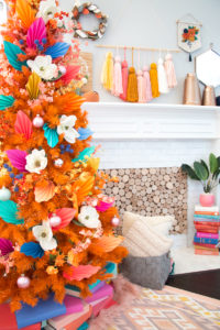 How to Decorate an Orange Tree for Fall