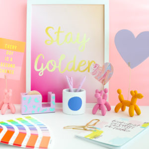 DIY Balloon Dog Photo Holders