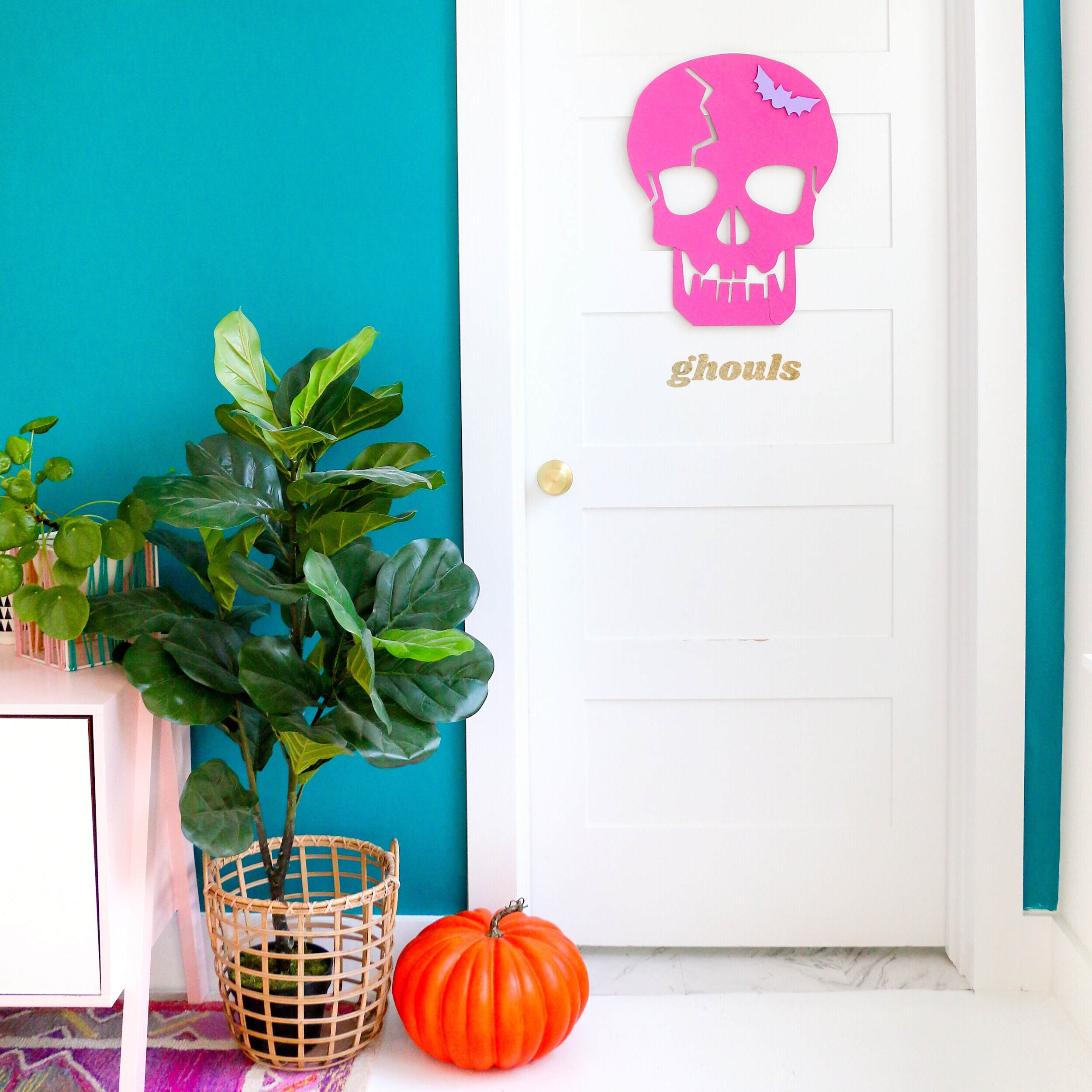 DIY skull halloween wall decorations